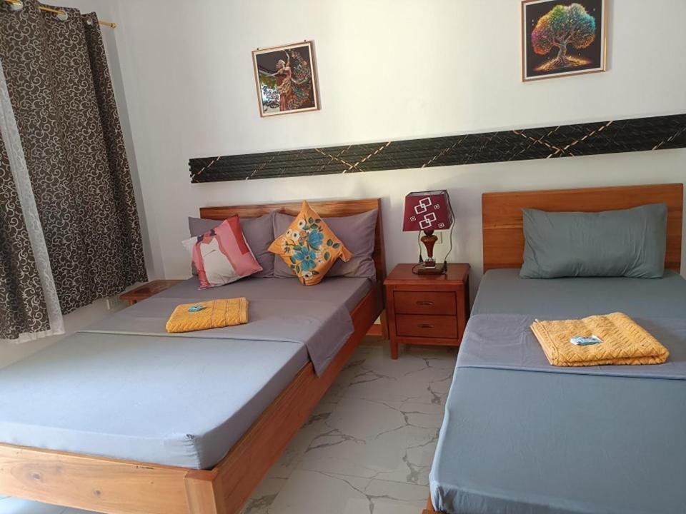 J&J Tourist Inn Bohol Ngoại thất bức ảnh